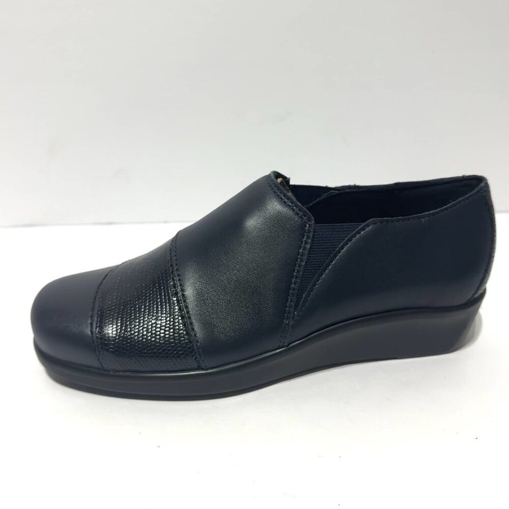 SAS Womens Nora Slip On Navy Size 5 M